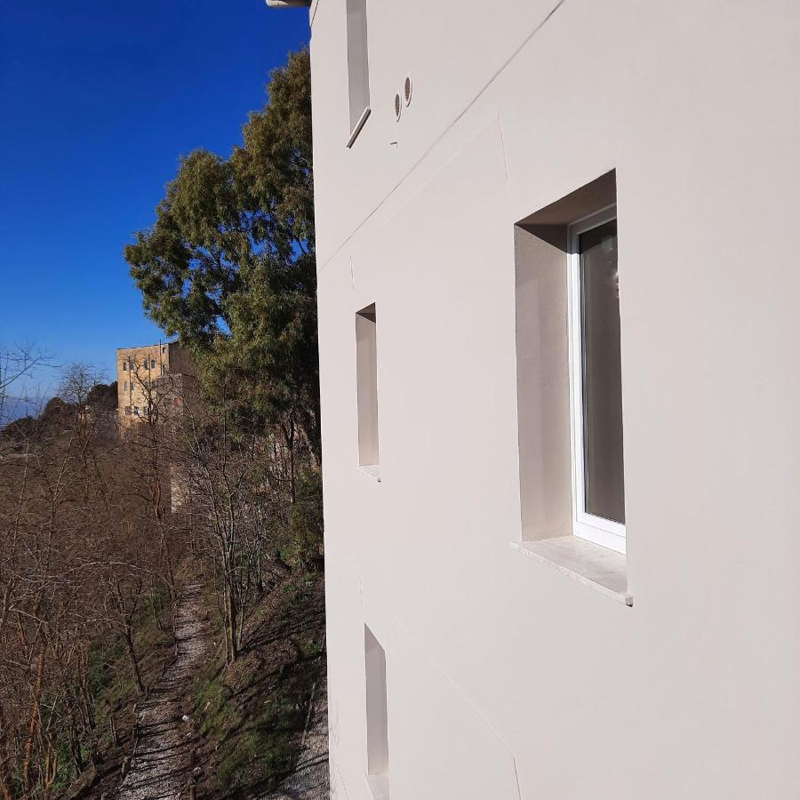 Tuffudesu Experience (Adults Only) Bed & Breakfast Osilo Dış mekan fotoğraf