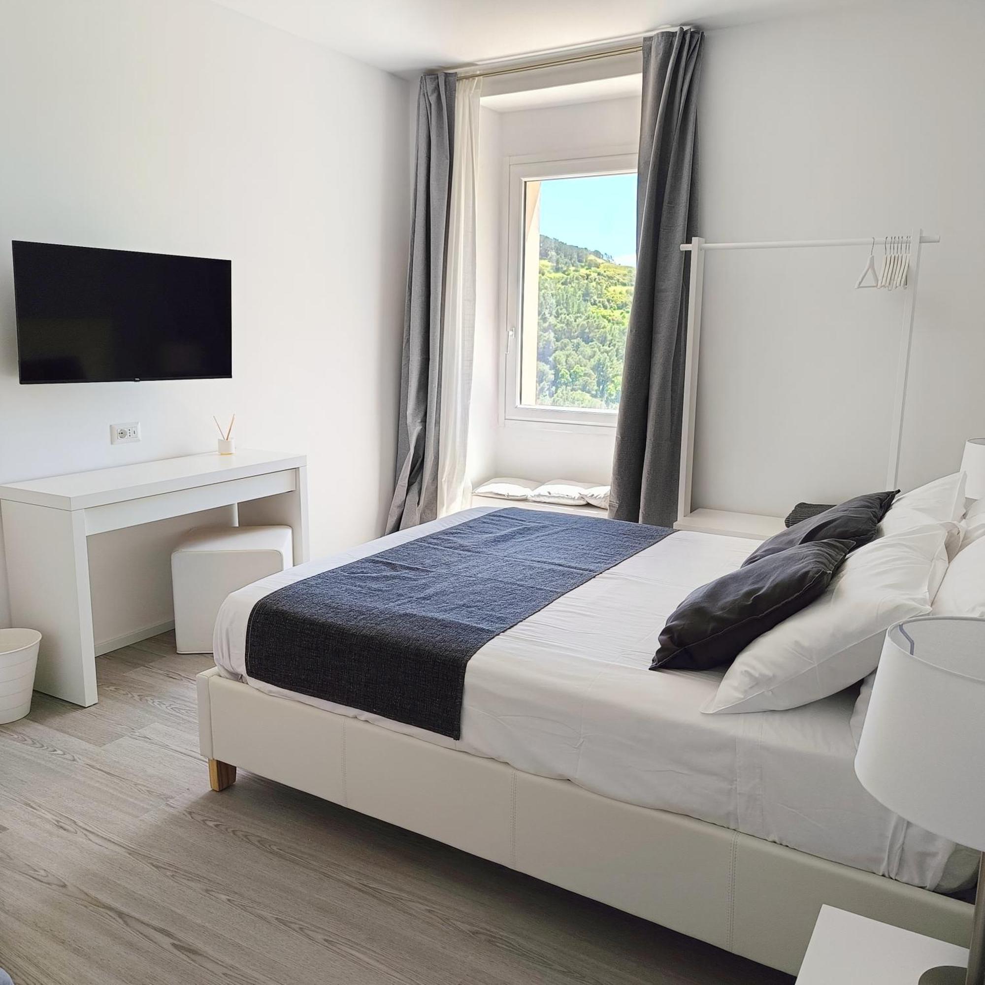 Tuffudesu Experience (Adults Only) Bed & Breakfast Osilo Oda fotoğraf